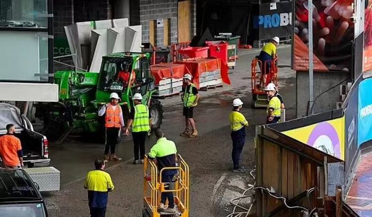 香港新界护工保姆保洁海外劳务正规工签保底月薪三万五以上威廉希尔入口(图2)