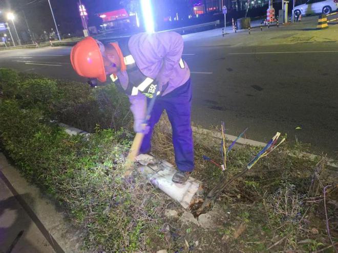 春节我在岗 有一种“年味”叫“城管人”的坚守(图9)