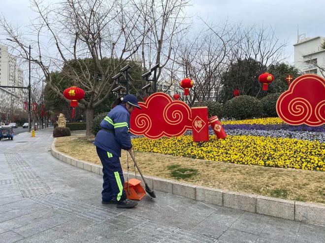 让春节变“春洁”近8成环卫工坚守岗位擦亮城区颜值(图6)